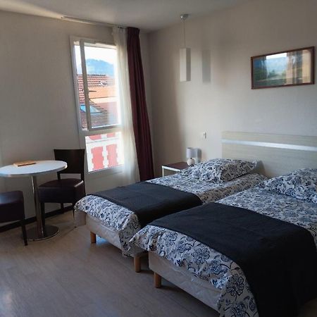 Studio 24M2 Au 4Eme Etage Ascenseur A Cote De La Gare Sncf Lourdes Eksteriør bilde