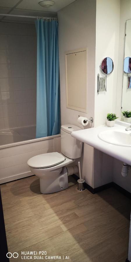Studio 24M2 Au 4Eme Etage Ascenseur A Cote De La Gare Sncf Lourdes Eksteriør bilde