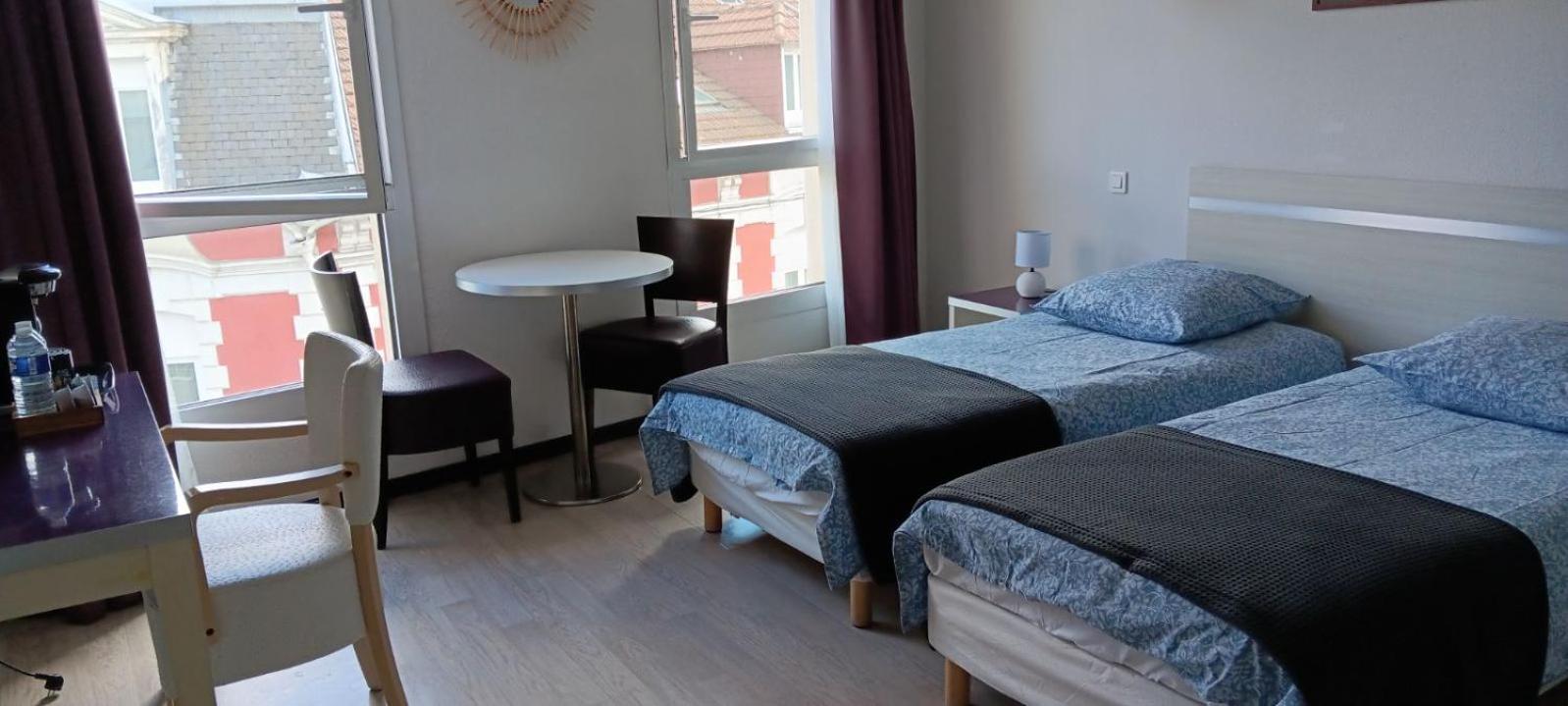 Studio 24M2 Au 4Eme Etage Ascenseur A Cote De La Gare Sncf Lourdes Eksteriør bilde